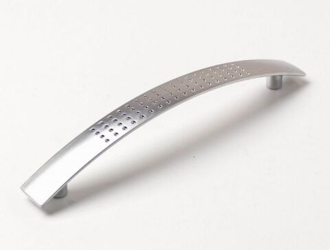 Úchytka Quadro 2 96mm, chrom satén