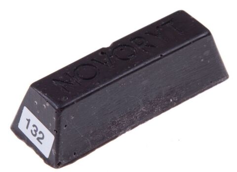 NOVORYT - tmel tvrdý tavný, odstín č.132 (Palisandr)