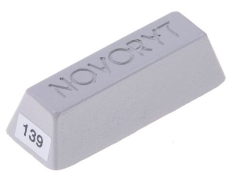 NOVORYT - tmel tvrdý tavný, odstín č.139 (Šedá RAL 7035)