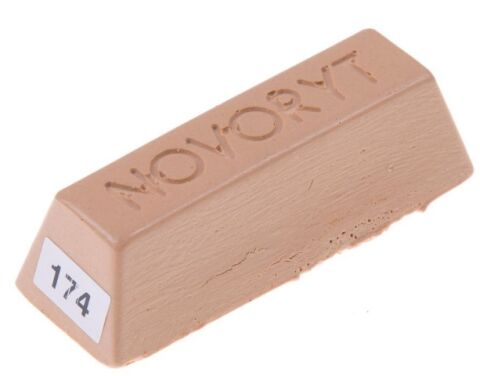 NOVORYT - tmel tvrdý tavný, odstín č.174 (Červený dub světlý)
