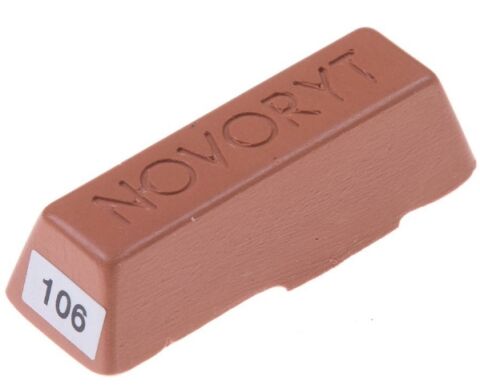 NOVORYT - tmel tvrdý tavný, odstín č.106 (Hrušeň)