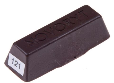 NOVORYT - tmel tvrdý tavný, odstín č.121 (Ořech tmavý)