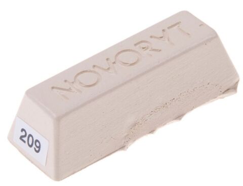 NOVORYT - tmel tvrdý tavný, odstín č.209 (Mandlově béžová)