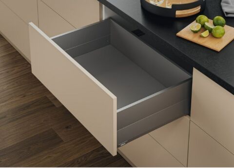 Merivobox 270 E BOXCAP SET Indium šedá TOB 40kg