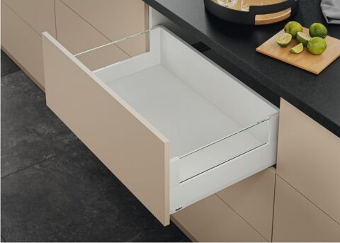Merivobox 550 E BOXCOVER SET bílá TOB 70kg